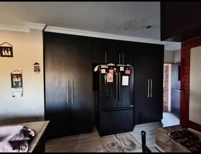 3 BEDROOM HOUSE FOR SALE IN SUIDERBERG